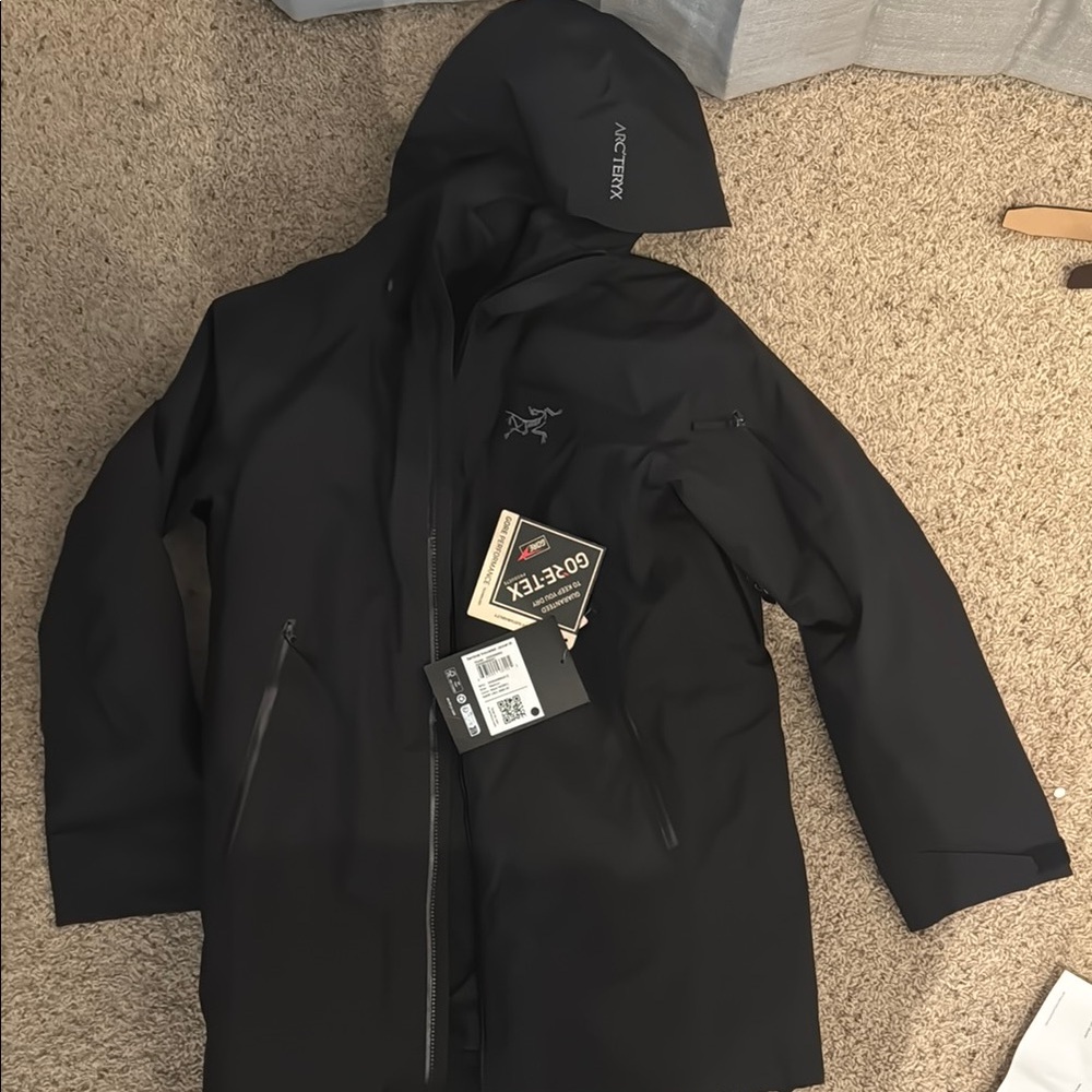 Arc'teryx Black Ski Jacket with Hood and Weather Protection